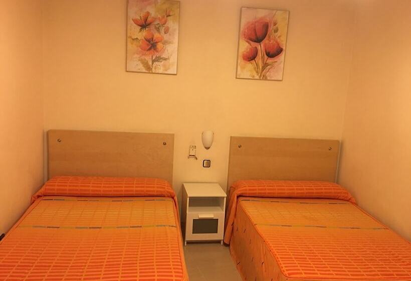 اتاق استاندارد, Hostal Cervantes