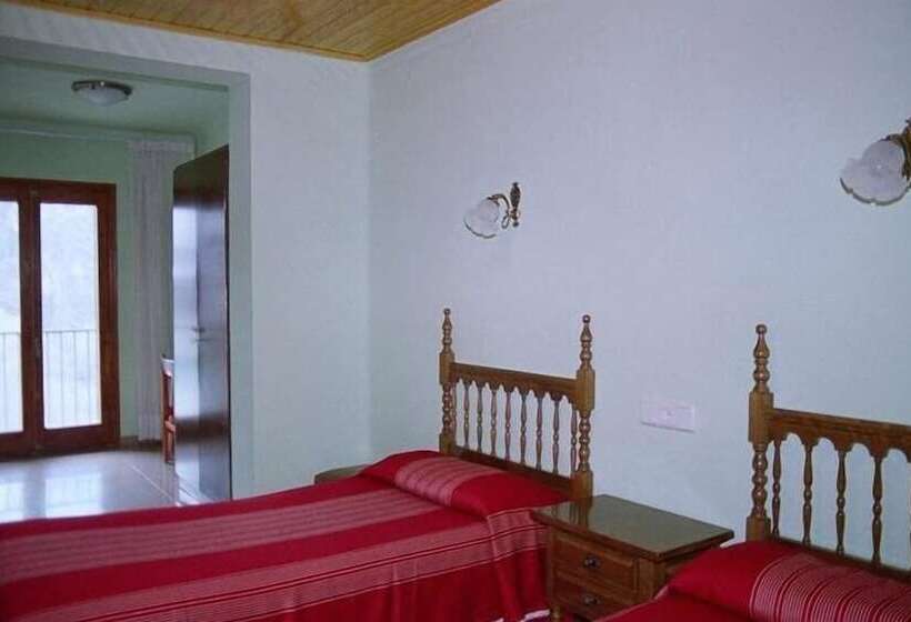 اتاق استاندارد, Hostal Fondevila