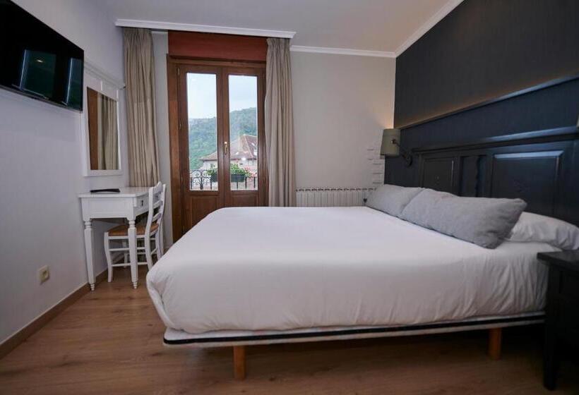 اتاق استاندارد با بالکن, Hostal Lola