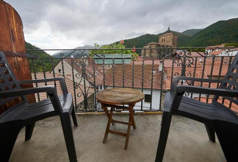اتاق استاندارد با بالکن, Hostal Lola
