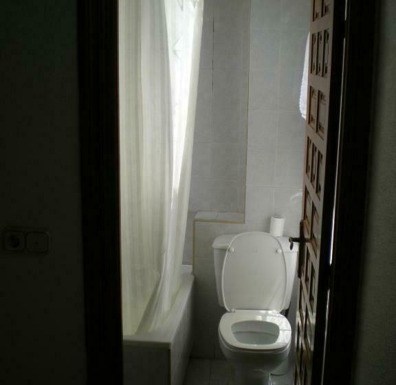 اتاق استاندارد, Puerta Romeros