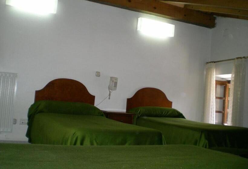 اتاق استاندارد, Puerta Romeros