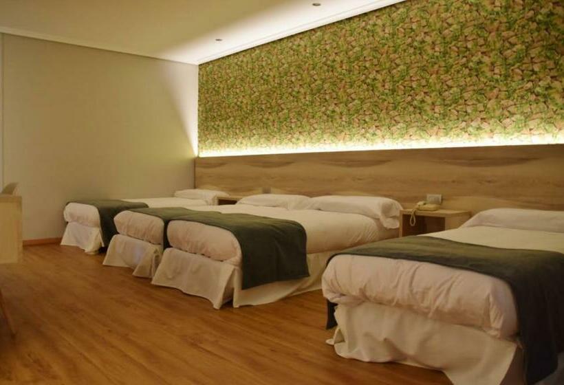 اتاق استاندارد سه نفره, Hospedium Hotel La Marina Costa Da Morte