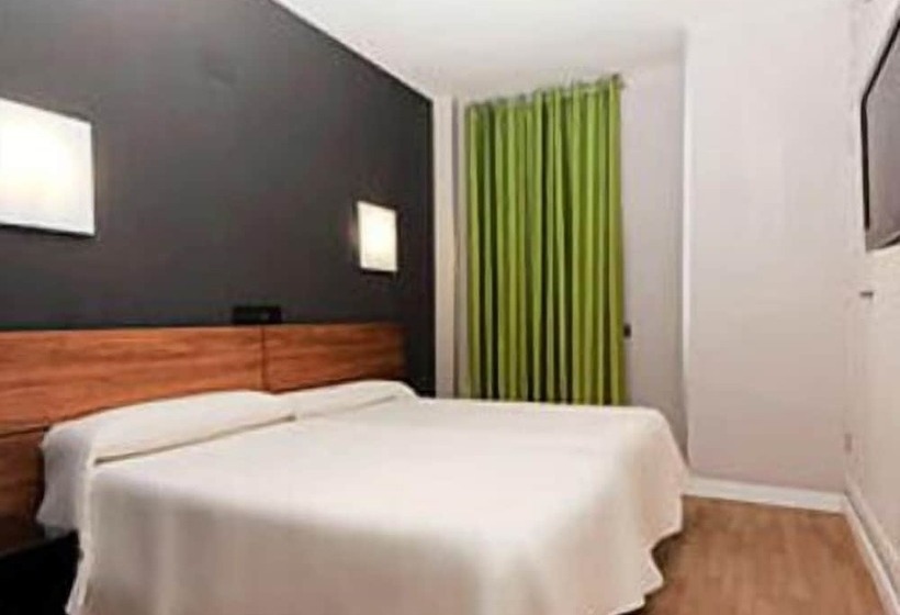 اتاق استاندارد چهار تخته, Hospedium Hostal Un Punto Chic