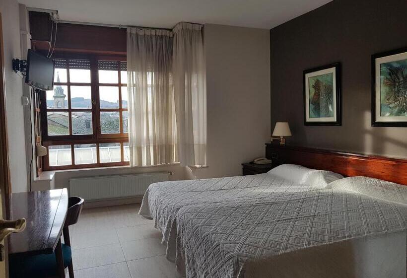 اتاق استاندارد, Hostal Santa Maria