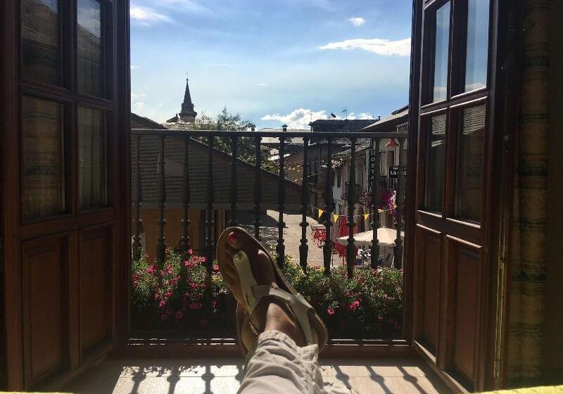 اتاق استاندارد یک نفره, Hostal Santa Maria