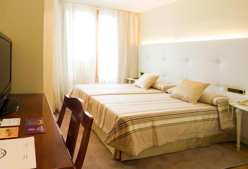 Chambre Familiale, Campoamor