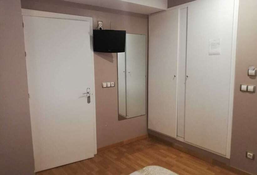 اتاق استاندارد یک نفره, El Acebo