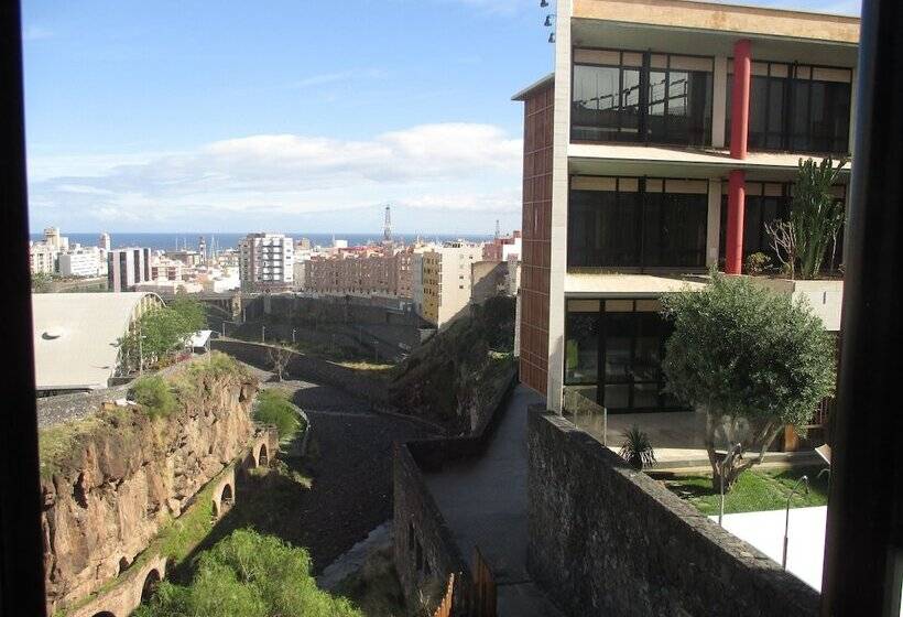 Habitación Comfort, Escuela Santa Cruz