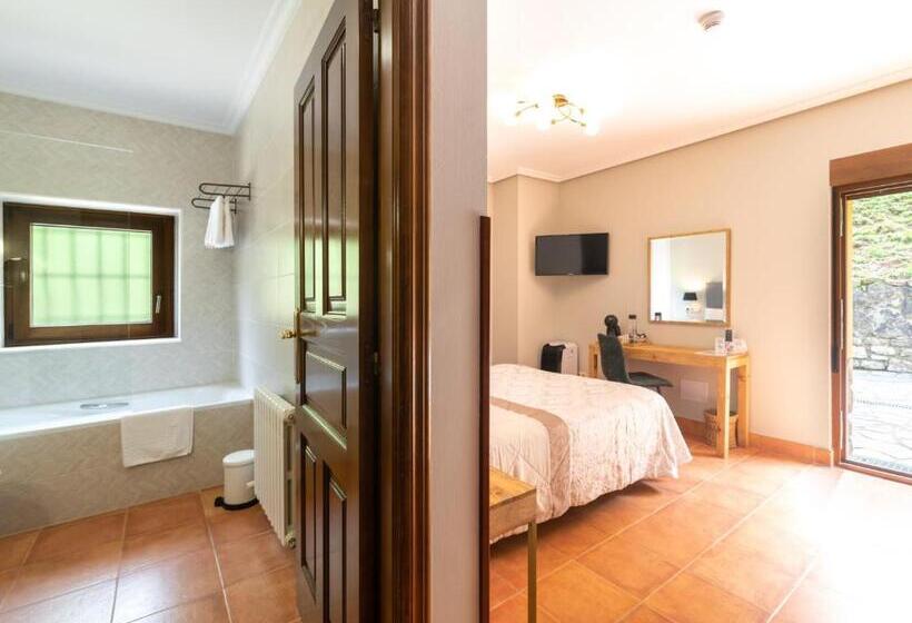 اتاق استاندارد, Logis Hotel Restaurante La Casa De Juansabeli