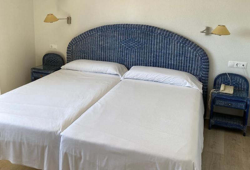 Economy Triple Room, Moon Dreams Roquetas (ex Roquetas Beach)
