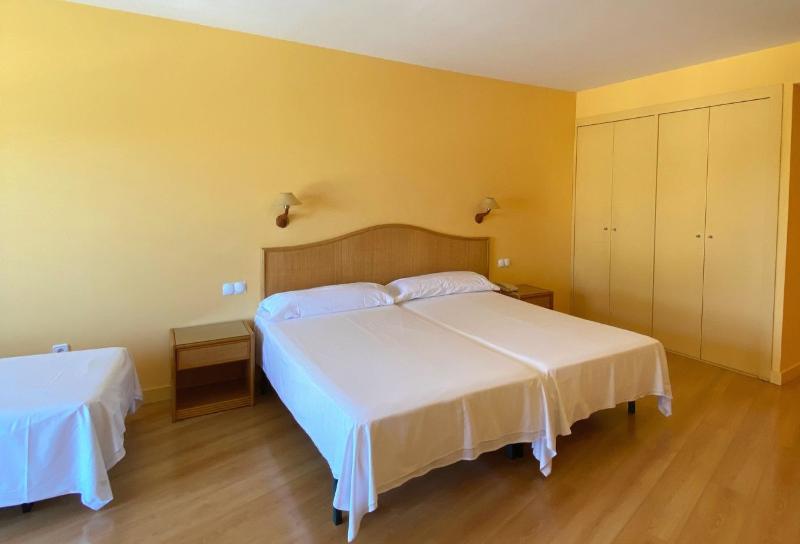 اتاق استاندارد سه نفره, Moon Dreams Roquetas (ex Roquetas Beach)