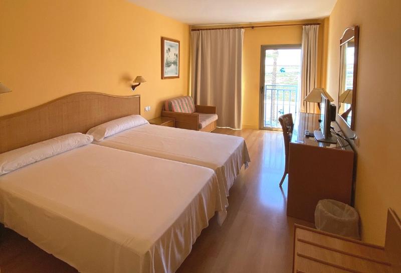 اتاق استاندارد سه نفره, Moon Dreams Roquetas (ex Roquetas Beach)