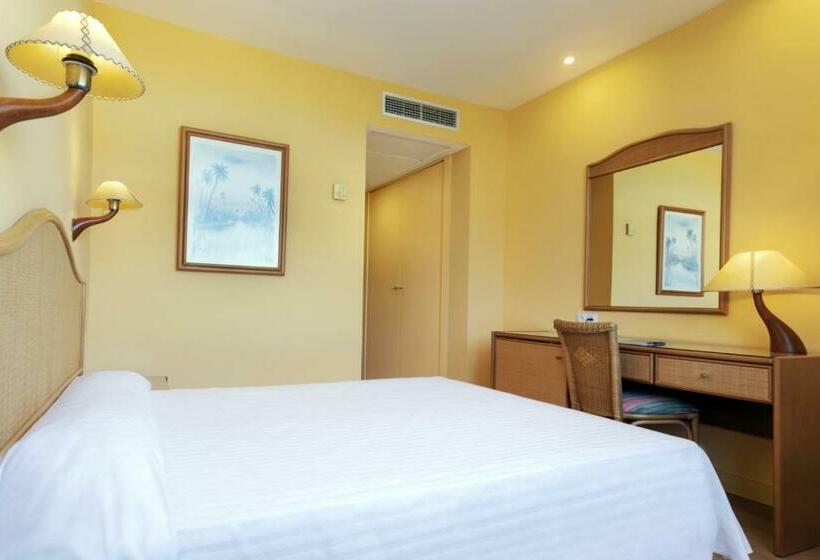 Standard Triple Room, Moon Dreams Roquetas (ex Roquetas Beach)