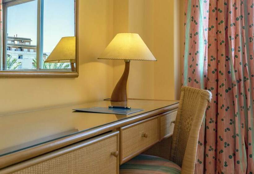اتاق استاندارد چهار تخته, Moon Dreams Roquetas (ex Roquetas Beach)