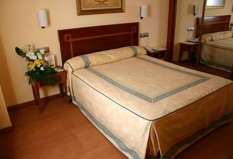 اتاق استاندارد, Mm Antequera