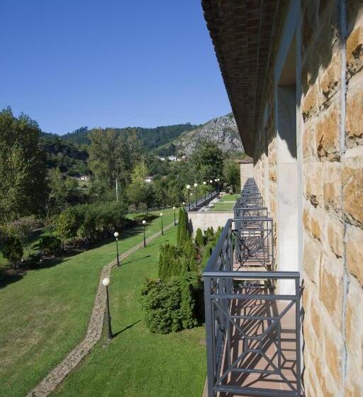 غرفة قياسية, Parador De Cangas De Onis