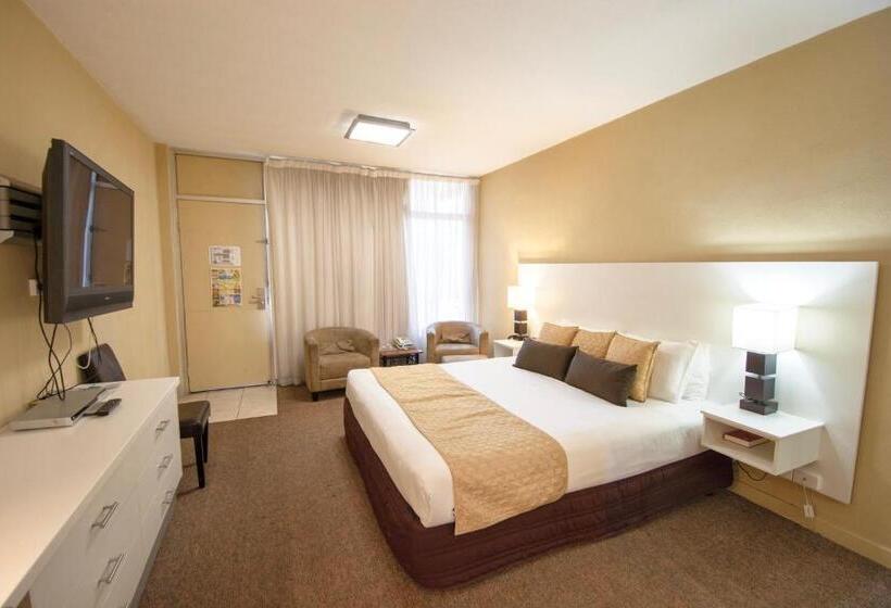 Deluxe Suite King Bed, Elkira Court Motel