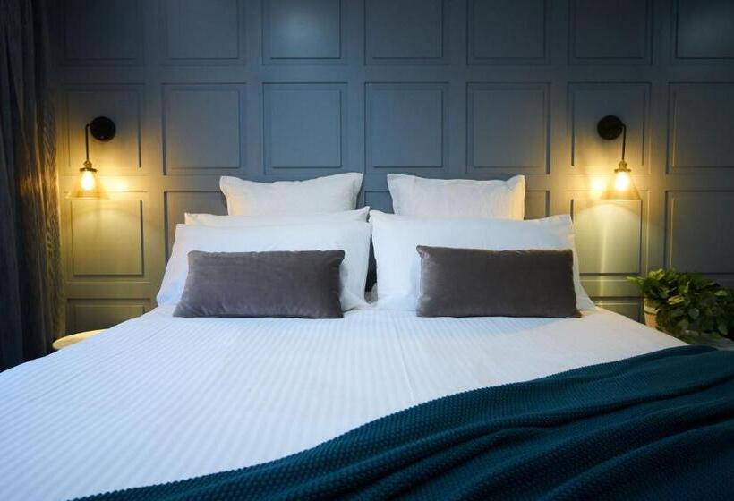 سوییت, Country Comfort Armidale