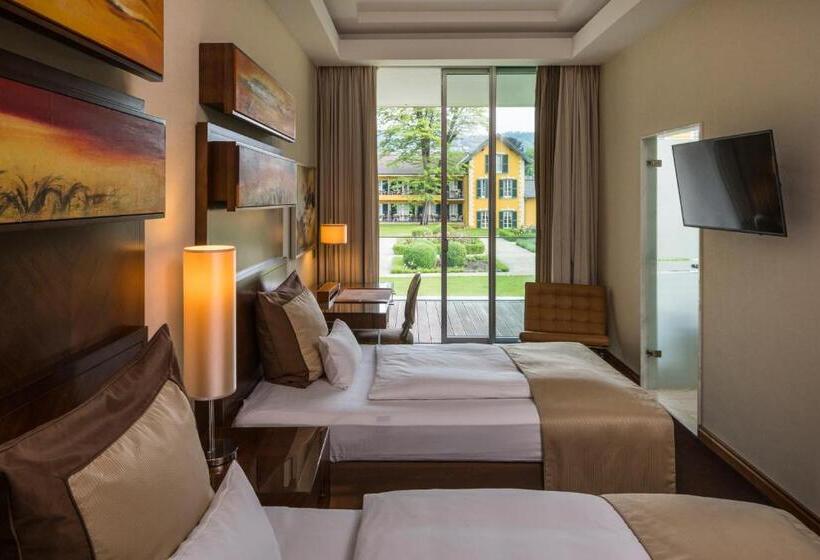 اتاق سوپریور, Falkensteiner Schlosshotel Velden – The Leading Hotels Of The World
