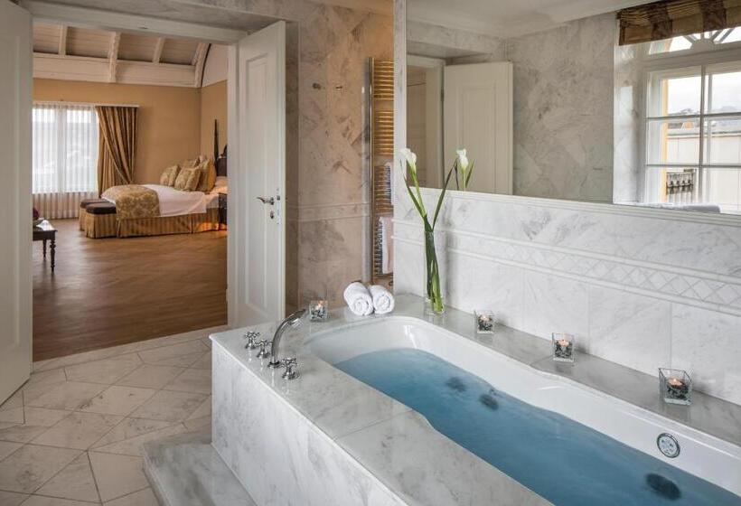 Suite with Terrace, Falkensteiner Schlosshotel Velden – The Leading Hotels Of The World