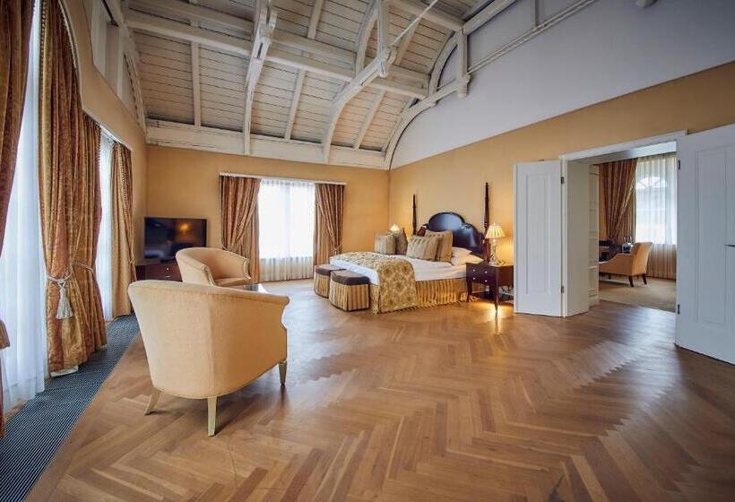 Suite with Terrace, Falkensteiner Schlosshotel Velden – The Leading Hotels Of The World