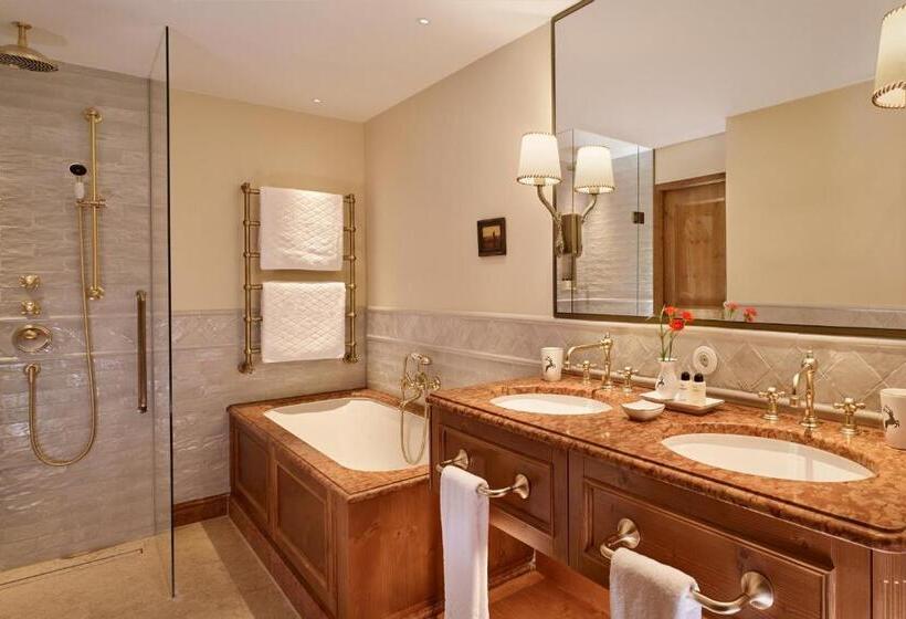اتاق لوکس با تخت بزرگ, Goldener Hirsch, A Luxury Collection Hotel, Salzburg