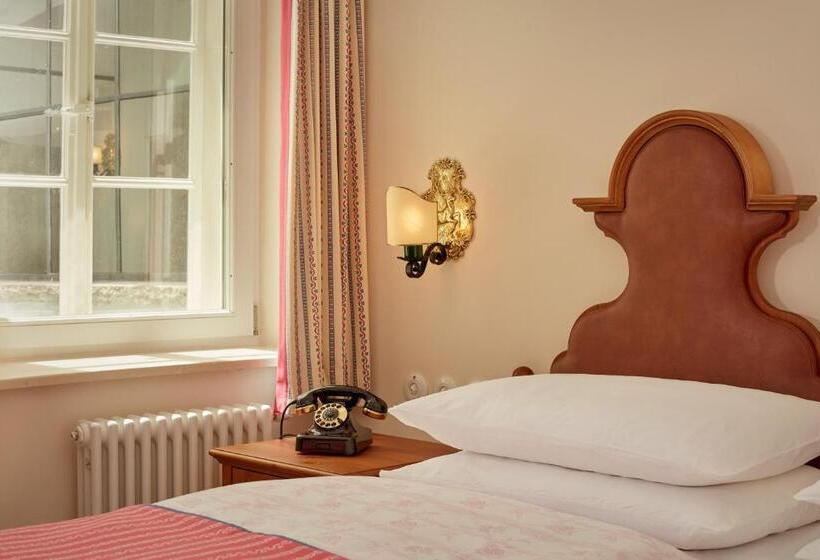 اتاق لوکس با تخت بزرگ, Goldener Hirsch, A Luxury Collection Hotel, Salzburg