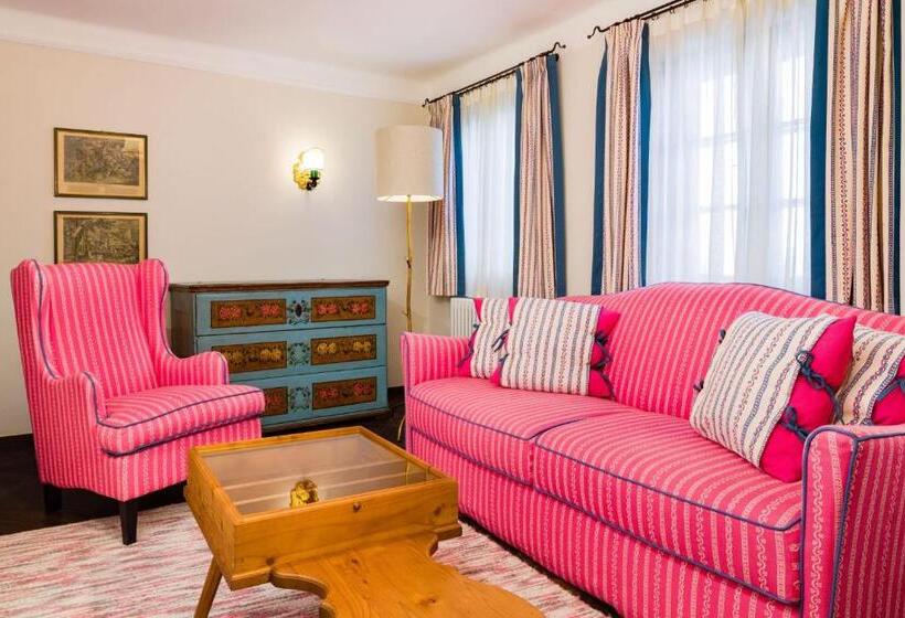 سوئیت جونیور با تخت بزرگ, Goldener Hirsch, A Luxury Collection Hotel, Salzburg