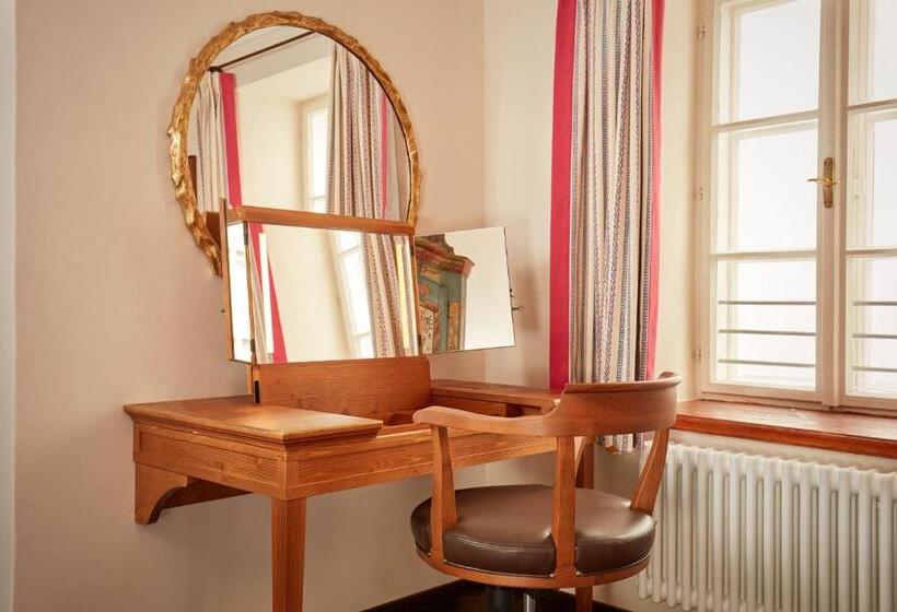 سوئیت جونیور با تخت بزرگ, Goldener Hirsch, A Luxury Collection Hotel, Salzburg