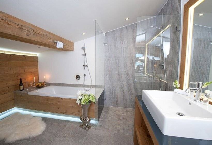 اتاق لوکس با بالکن, Natur & Spa Hotel Lärchenhof