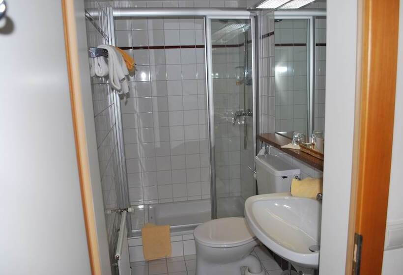 اتاق استاندارد یک نفره, Thermal Resort Hotel Elisabethpark