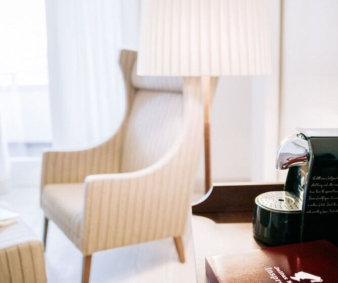 اتاق لوکس با بالکن, Imlauer Hotel Schloss Pichlarn