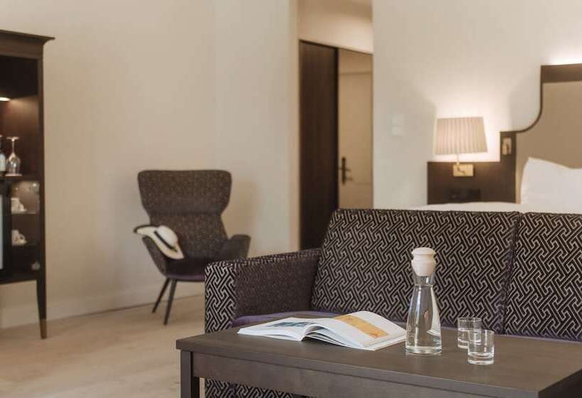 سوییت جونیور با بالکن, Imlauer Hotel Schloss Pichlarn