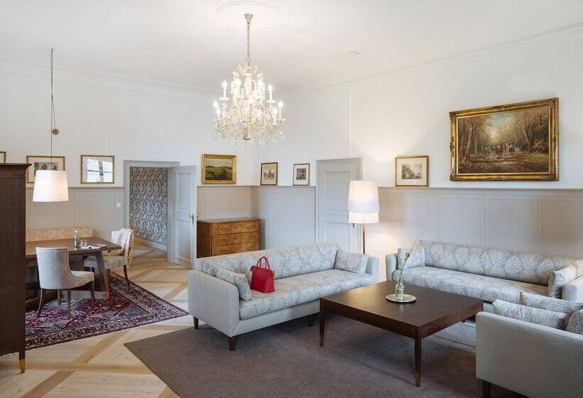 سوییت, Imlauer Hotel Schloss Pichlarn