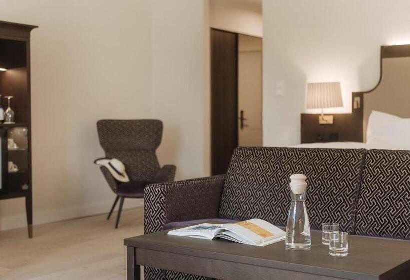 سوییت جونیور با بالکن, Imlauer Hotel Schloss Pichlarn