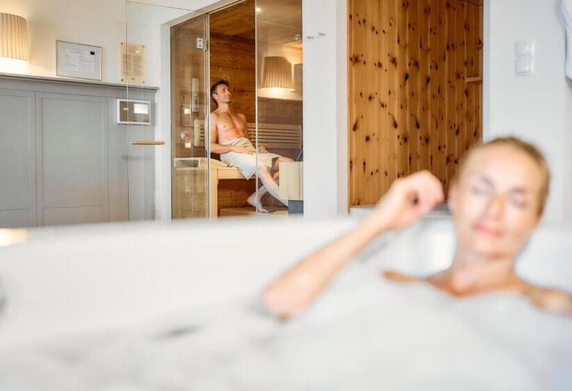 سوئیت با بالکن, Imlauer Hotel Schloss Pichlarn