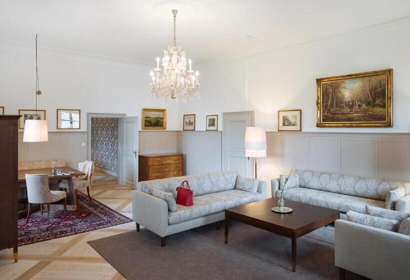 سوییت, Imlauer Hotel Schloss Pichlarn