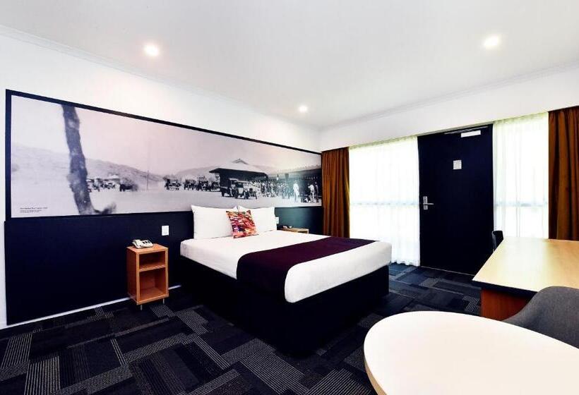 Standard Single Room Single Bed, Mercure Alice Springs Resort