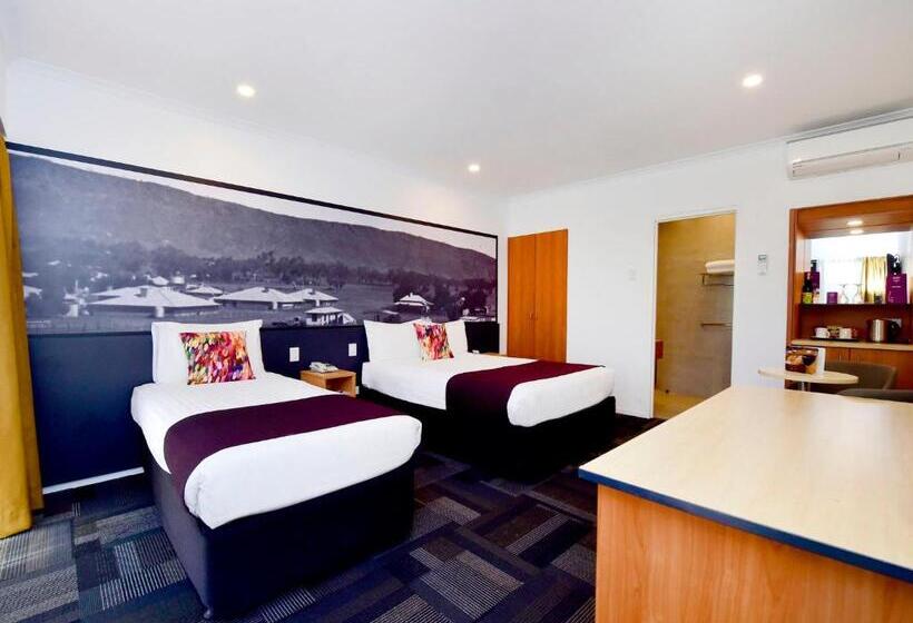 Standard Single Room Single Bed, Mercure Alice Springs Resort