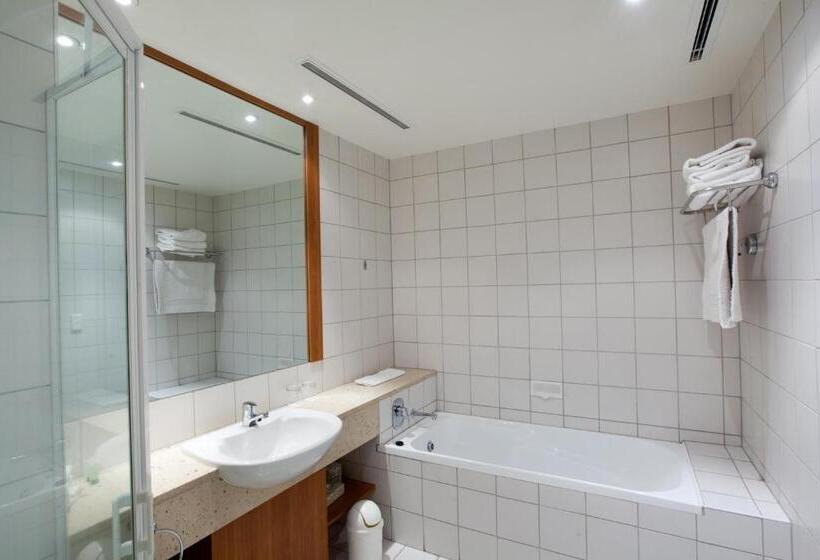 اتاق دلوکس با تخت کینگ و چشم‌انداز, Mercure Alice Springs Resort