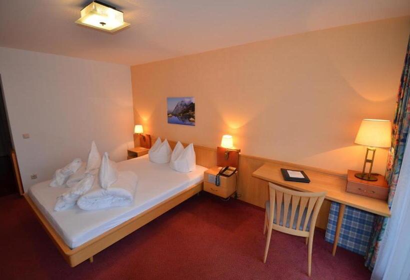 اتاق استاندارد, Posthotel Rössle