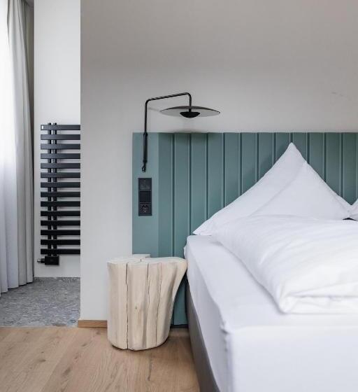 اتاق استاندارد با چشم‌انداز کوهستان, Stadthotel Goldenes Schiff
