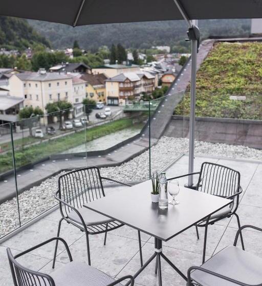 سوییت سوپریور, Stadthotel Goldenes Schiff