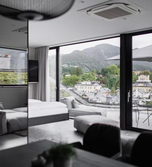 سوییت سوپریور, Stadthotel Goldenes Schiff