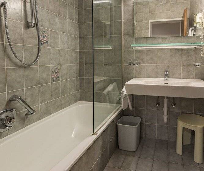 اتاق استاندارد با بالکن, Wohlfühlhotel Schiestl
