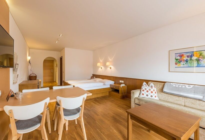 اتاق استاندارد با بالکن, Wohlfühlhotel Schiestl