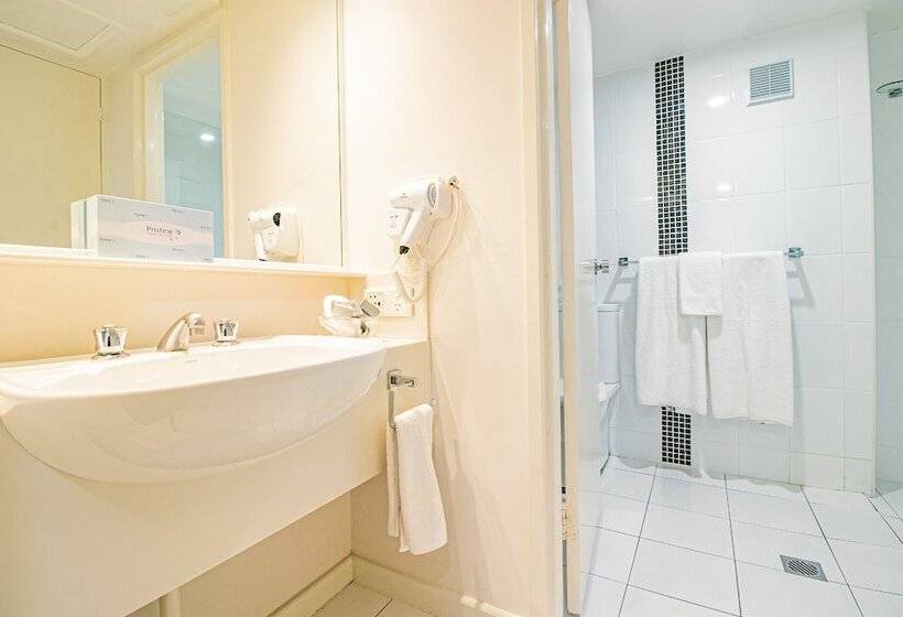 اتاق استاندارد با تخت دو نفره بزرگ, Absolute Beachfront Opal Cove Resort