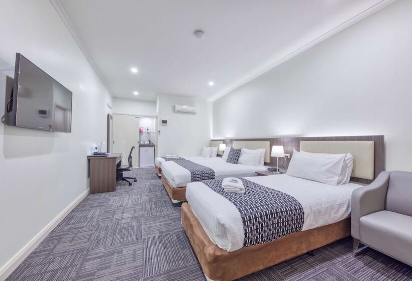 Family Room, Best Western Melbourne Airport Motel And Convention