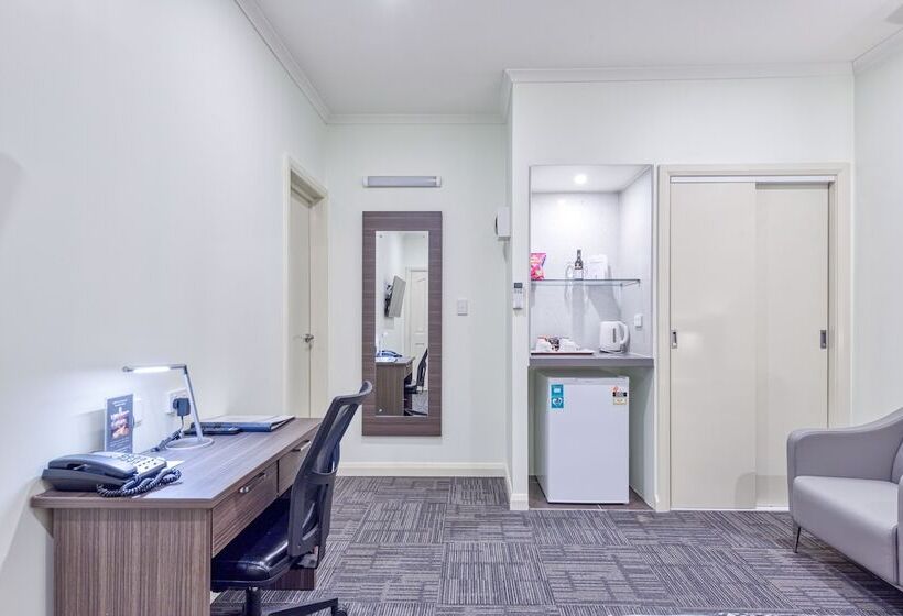 プレミアムスタジオ, Best Western Melbourne Airport Motel And Convention